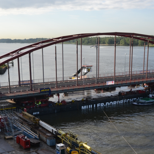120605 Schellingwouder boogbrug roll on 028uits.jpg