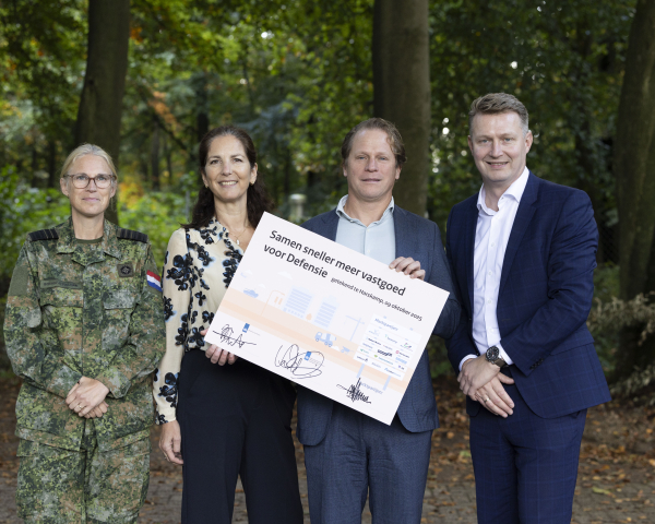 Ondertekening 'Defensie Versnelling Charter Vastgoed'