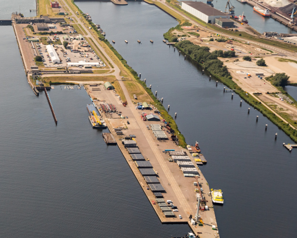 Binnenspuikanaal Bron Topview Luchtfotografie.jpg