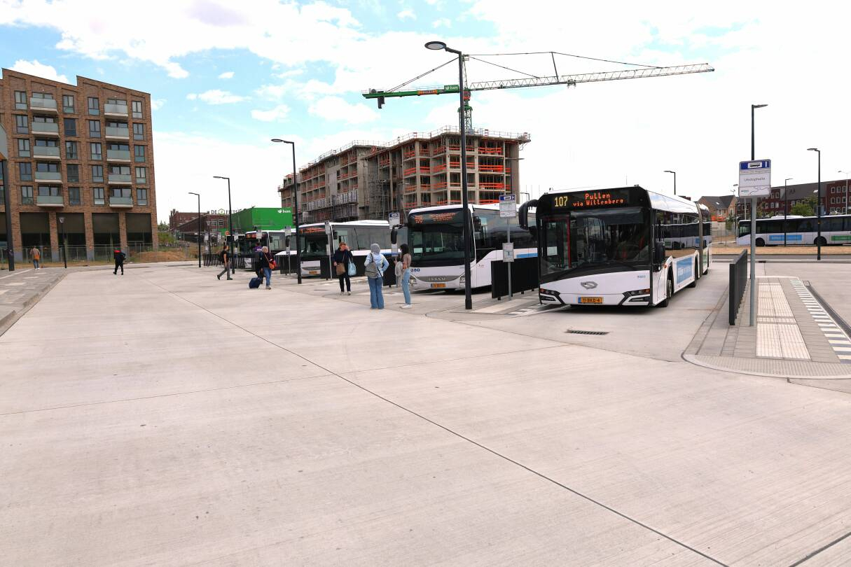 Busstation Ede Wageningen