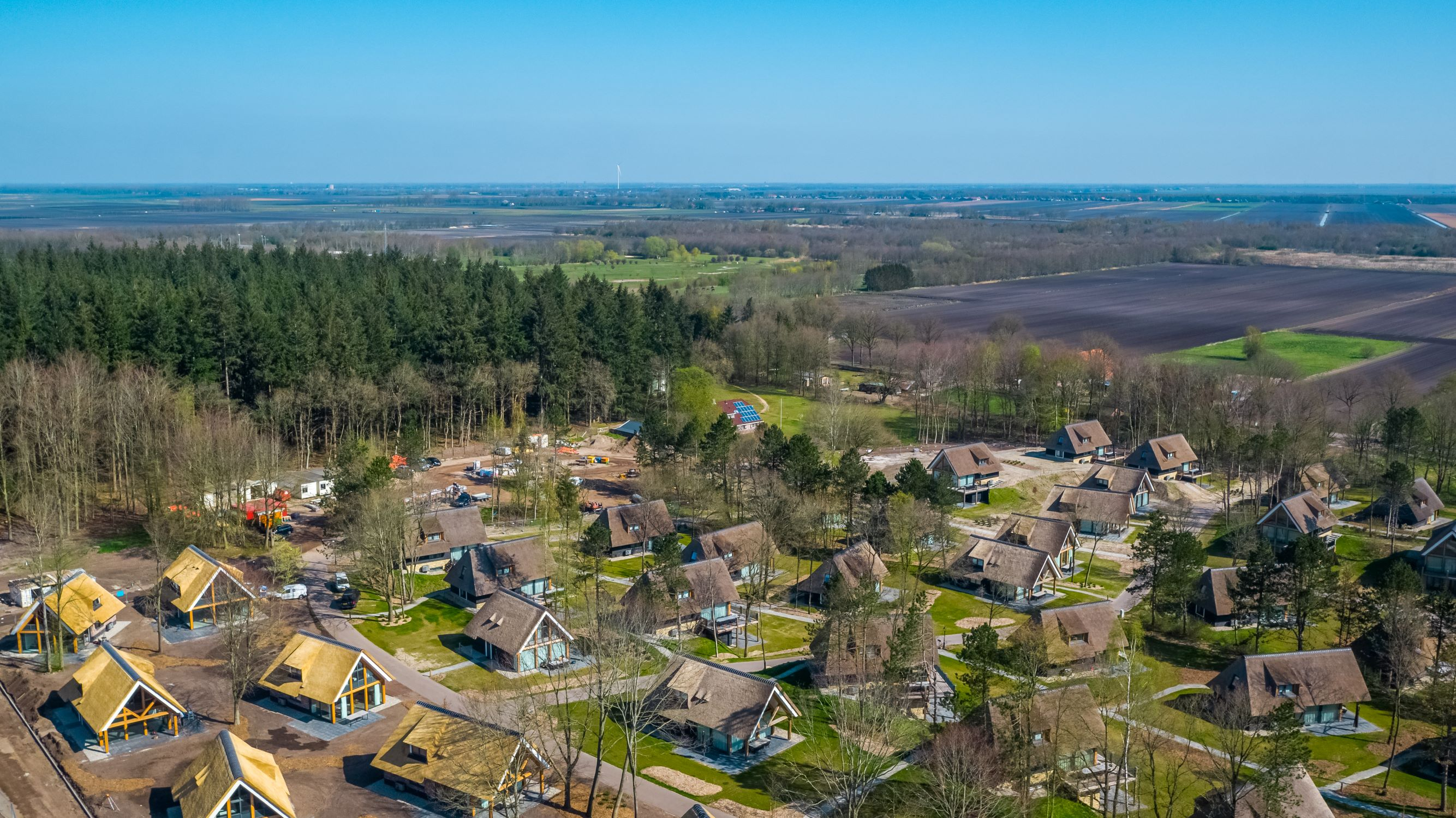 PUUR Exloo foto met omgeving klein.jpg