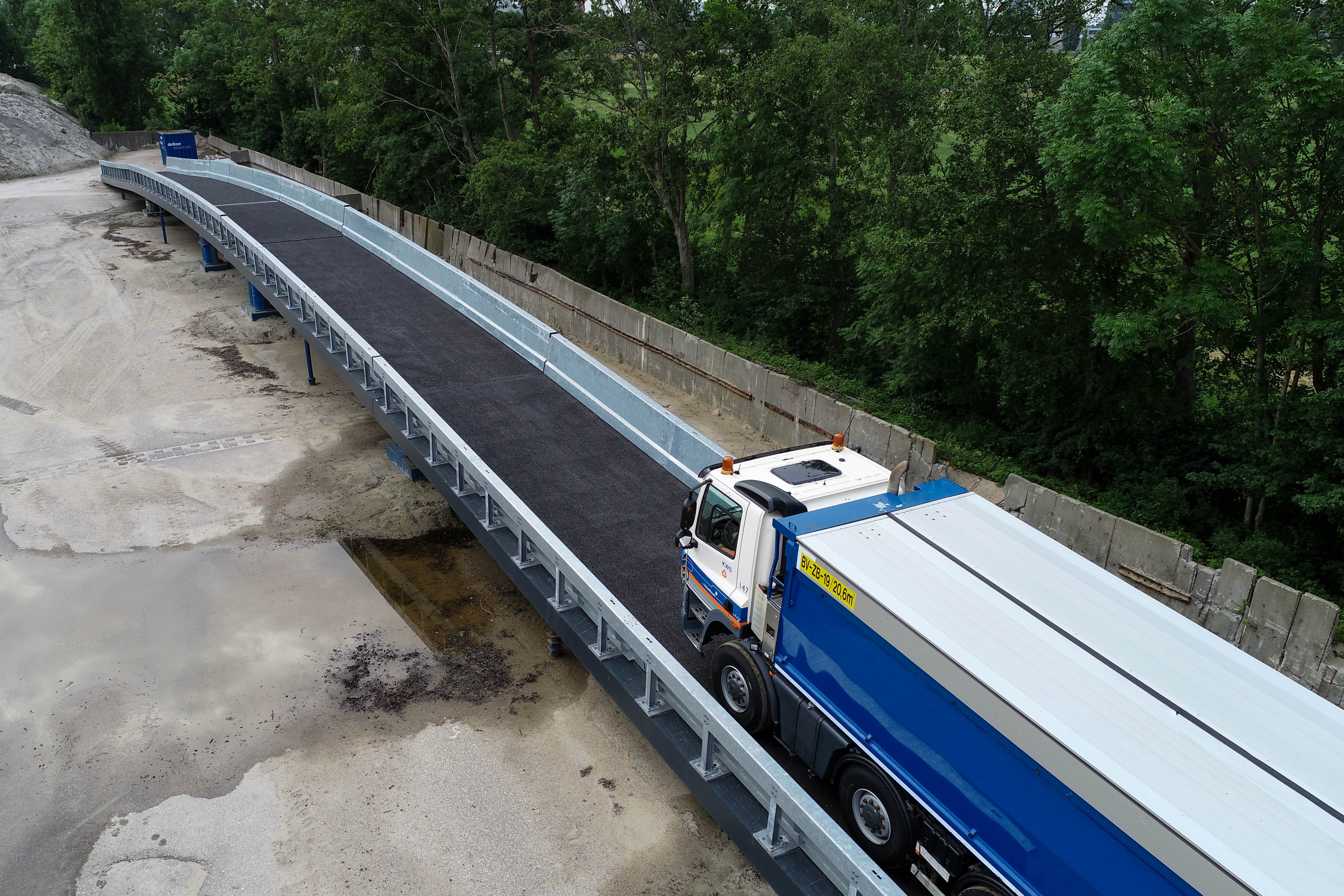 HUGO hulpbrug 2.jpg
