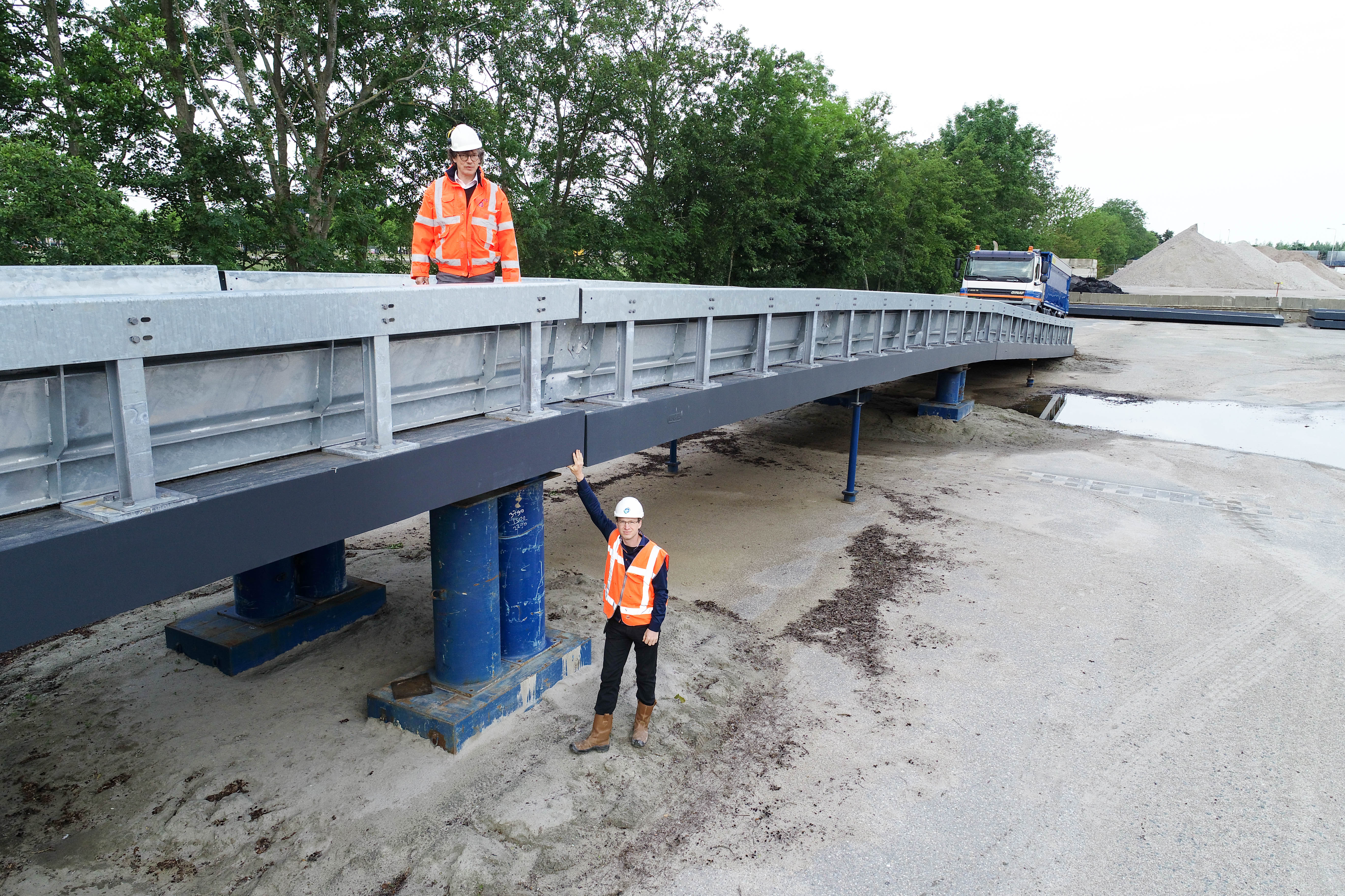 HUGO hulpbrug 3.jpg